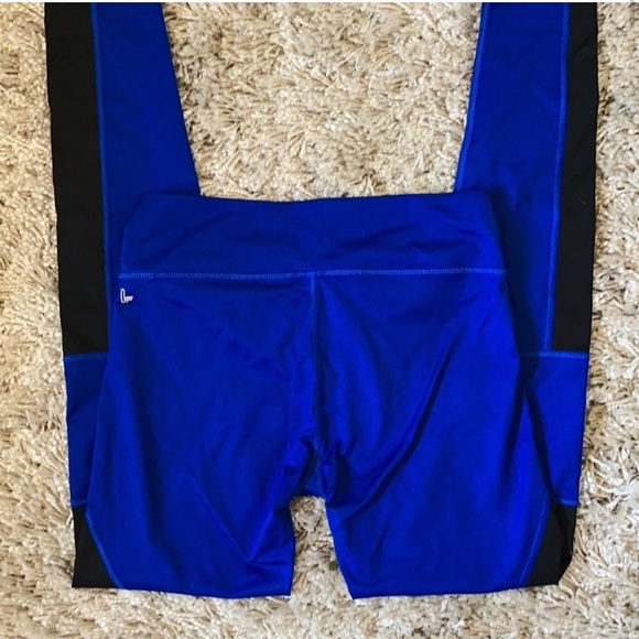 ✨ FABLETICS LEGGINGS ✨ - Picture 2 of 2